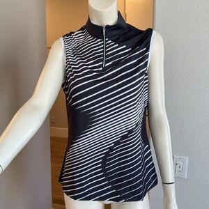 Nivo Women’s 1/2 zip printed Sleeveless golf mock top size large